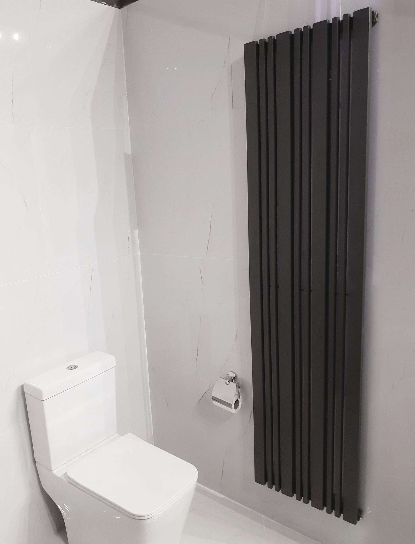 isumm™ Vault Vertical Radiators