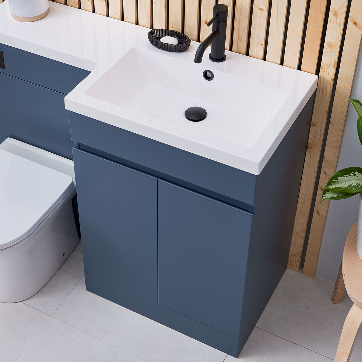 Universal Basin Waste Black