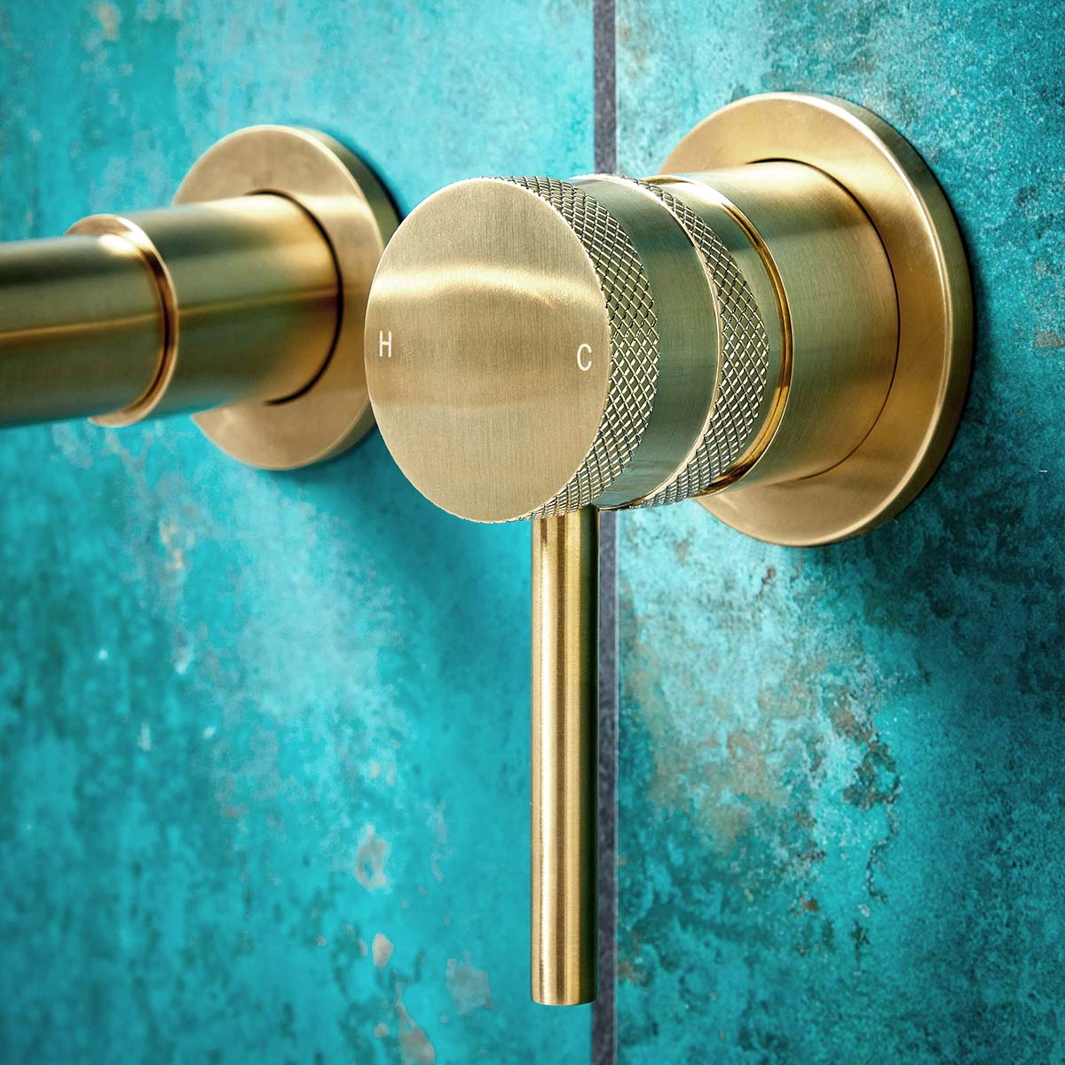 Qore Wall Mounted Basin Tap