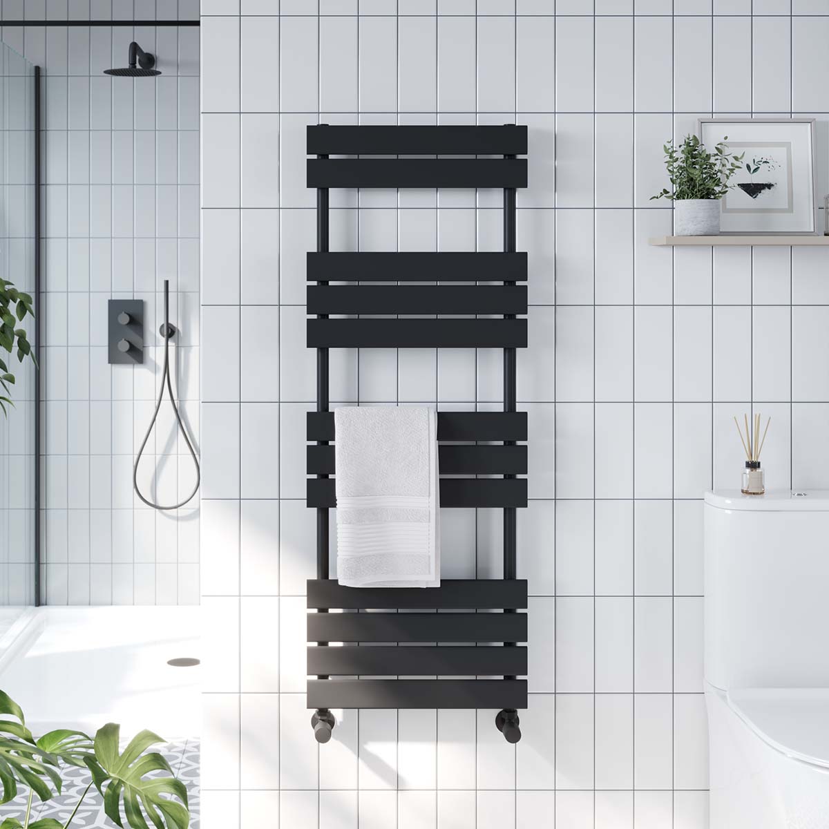 isumm™ Fife Towel Rail Radiator –  Black