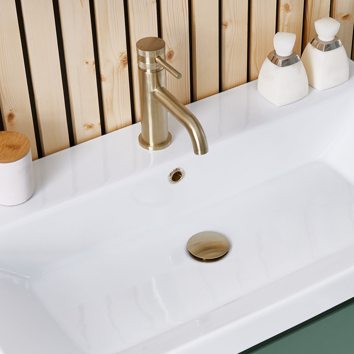 Universal Basin Waste Brushed Brass