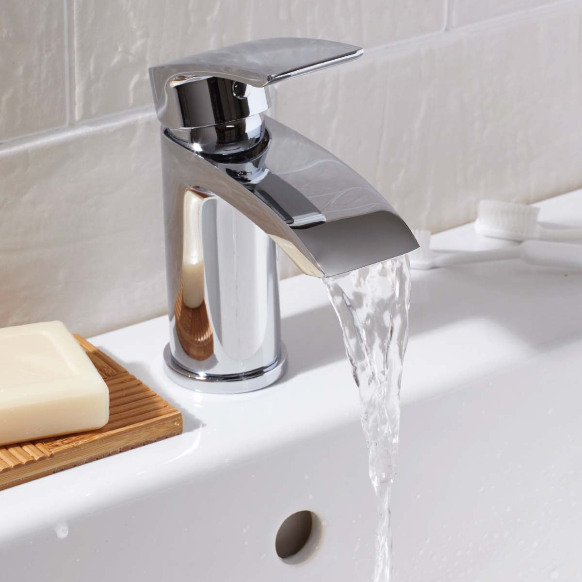 Bellknee Mini Mono Basin Mixer Tap with Push Click Waste